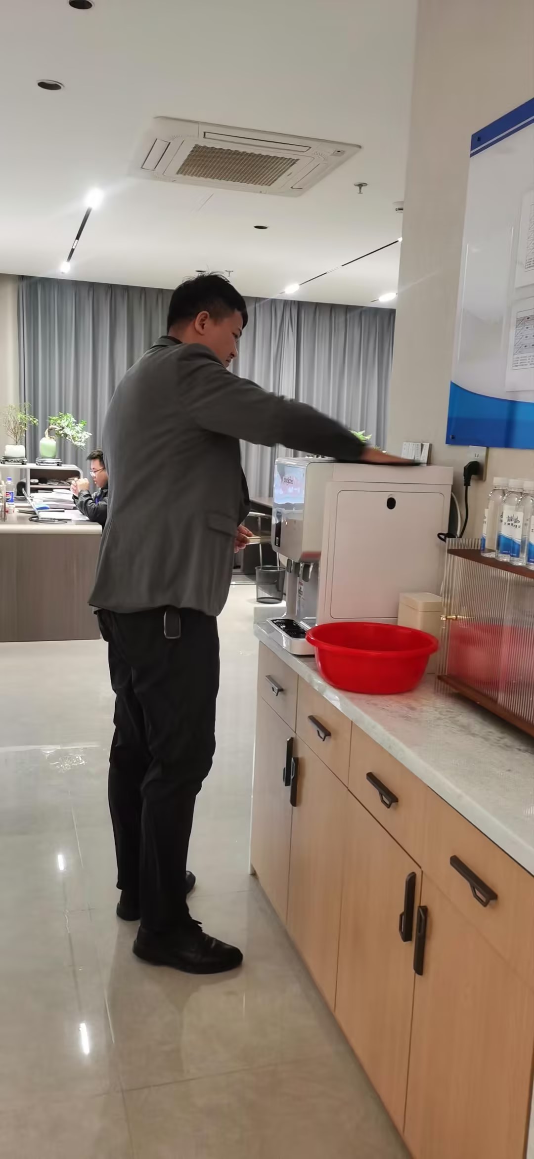 新体育app官方下载